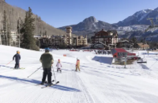 Rooftop Hot Tub and Heated Outdoor Pool - Inviting Mountain Retreat
