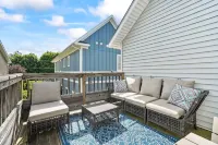 Charming Lakeside Escape with Spacious Outdoor Oasis - Inviting Retreat Các khách sạn ở South Haven