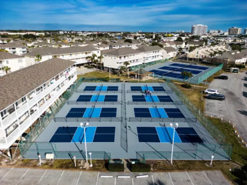 Charming Condo with Golf Course Views - Cozy Coastal Retreat 데스틴 호텔