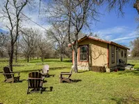 Wagon Wheel Cottage Couples Getaway in the Country