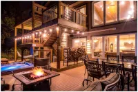 Beachside Getaway with Hot Tub and Gourmet Kitchen - Spectacular Retreat