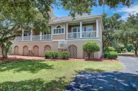 Golf Course View and Wet Bar - Serene Villa Retreat