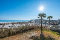 Spacious Balcony and Free Fun Included - Stunning Gulf-Front Oasis