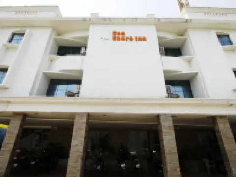 โรงแรม Halfmoon Hospitality โรงแรมใกล้Wide Beach