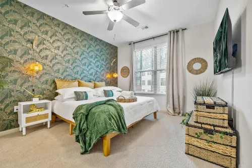 Rooftop Lounge and Pool Access - Exotic Tropical Retreat Hotels in Decatur