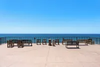 NEW! Discounted Rates 3-Bed Townhome w/AC! 3 min Walk to Private Beach Access