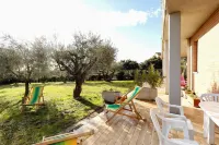 Cozy Apartment with Swimming Pool and Gym on Lake Trasimeno