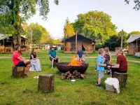 Tent Lodge with Sanitary Facilities at the Bedafse Bergen - Campsite Hotels near Groene Engel