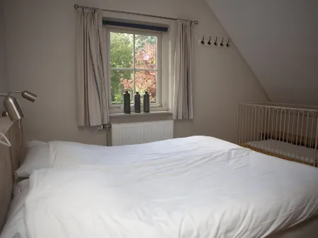 Spacious Farmhouse with Barbecue Near Veluwe Отели в г. Барневелд