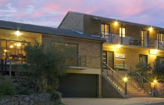 那巴卡角河濱小憩酒店