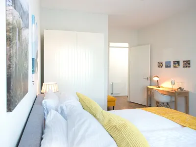 Appealing Apartment in Den Haag with Balcony Terrace Hotel a 