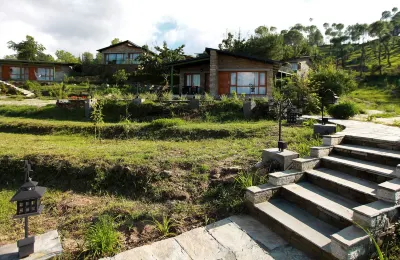 Seed at Queens Meadows, Ranikhet Golu Devta temple 주변 호텔