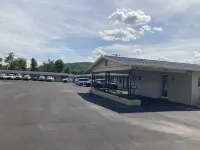 Budget Inn Clearfield PA - Parking