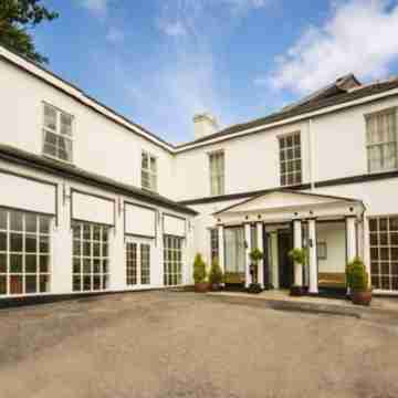 The Manor Hotel Hotel Exterior