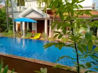 Passport Villa Hotel a 