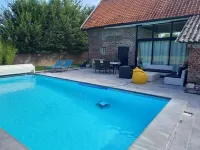 Aux p'Tits Bonheurs la Grange Hotels in La Gorgue