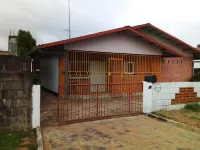 3 Bed House - Sleeps 4 - Parking - Enclosed Garden - balcon