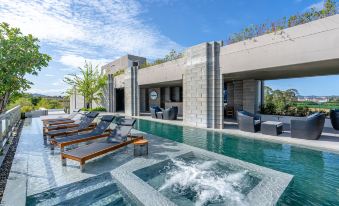 Oceanphere Pattaya Villa by Elite Suites