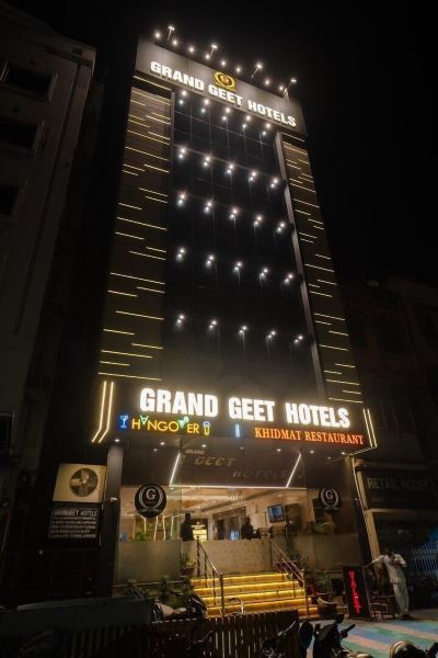Hotel Exterior Grand Geet Hotel Photo