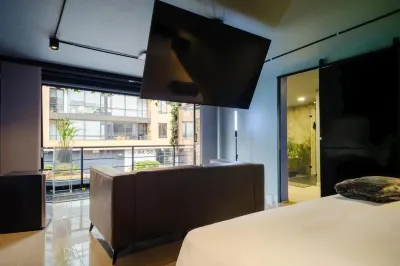 Hostel Joy Cll 85