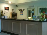 Runaway Bay Motor Inn Hotels in Biggera Waters