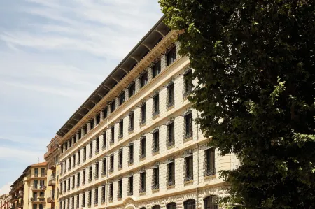 Mama Shelter Nice Отели рядом с достопримечательностью «Обсерватория Ниццы»