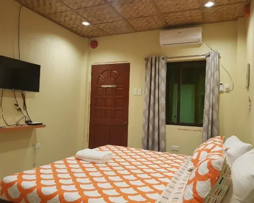 Ceazar's Place Hotels in Dauin
