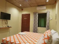 Ceazar's Place Hotels in Dauin