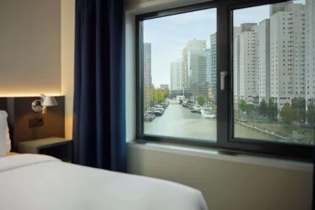DoubleTree by Hilton Rotterdam Centre
