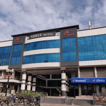 Shree Hotel
