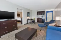 Holiday Inn Express & Suites Effingham فنادق في Effingham