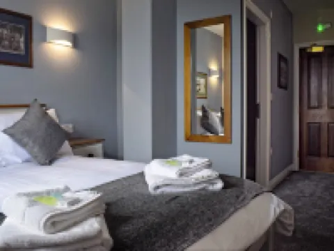 Hanbury Turn Hotels in Stoke