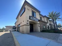 奧林治渴望客棧&套房