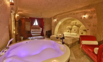 Cappadocia Eagle Cave Inn