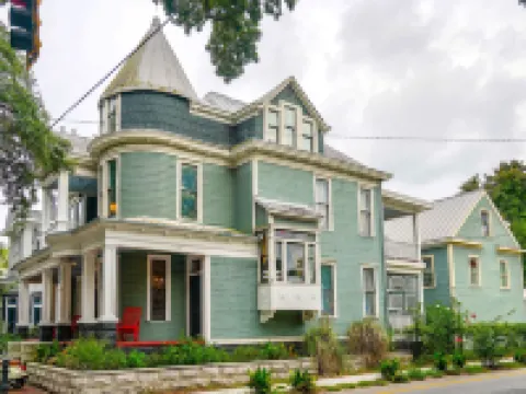 Isetta Inn (Boutique Hostel) Hotels near The Cathedral Basilica of St. John the Baptist