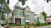 Isetta Inn (Boutique Hostel) Hotels near The Cathedral Basilica of St. John the Baptist