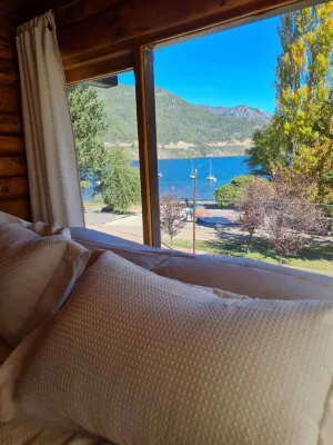Puerto Lacar Lodge Smarg Hôtels à : Département de Lácar