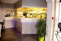 Logis Hôtel le Pélican & Son Restaurant Hotels in Linières-Bouton