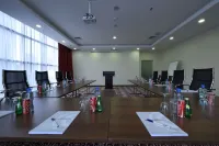 Ramada Encore by Wyndham Kuwait Downtown - Business