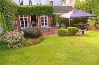 Villa Thérèsa B&B Отели рядом с достопримечательностью «Collegiale Saint-Vincent de Soignies»