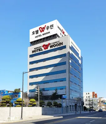 Hotel Wooin Hotels near Mokpo Cultural Center