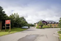 Premier Inn Bedford (Priory Marina) فنادق في بيدفورد
