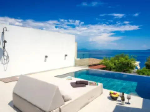 Akrogiali Apartments Hotels in Mparmpati