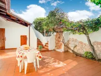 Cozy Sardinian Villa with Garden - Villaer
