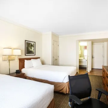 La Quinta Inn by Wyndham Austin Capitol / Downtown Hotels near Austin Station