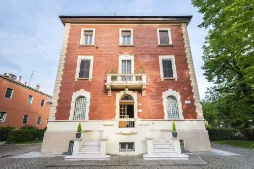 Villa Savioli Room & Breakfast 산레자로디사베나 호텔