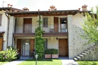Borgo Caiano Country Inn Hotels near Romena Castle