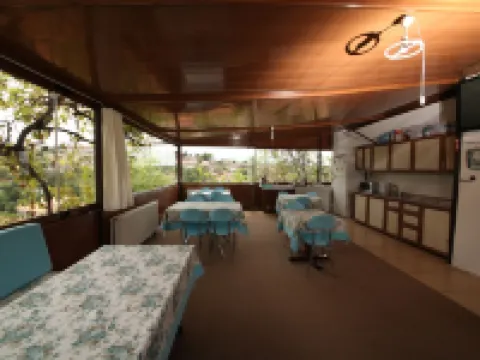 Efe Guest House Hotels in Akcasu Mahallesi