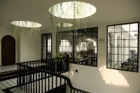 Paul Chabot Hotel