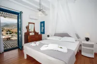 Martineli Residence - A Beachfront Estate Hotels in Chrisi Akti